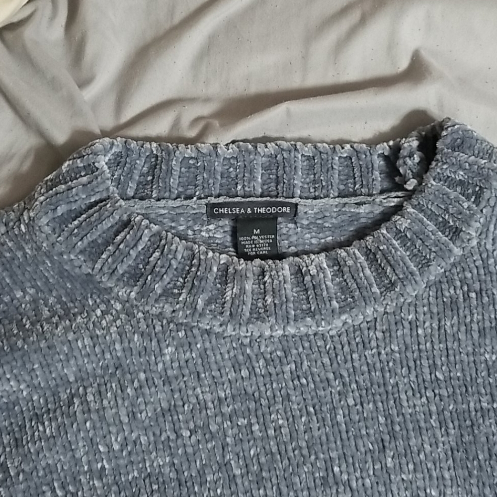 Sweater - Picture 2 of 3